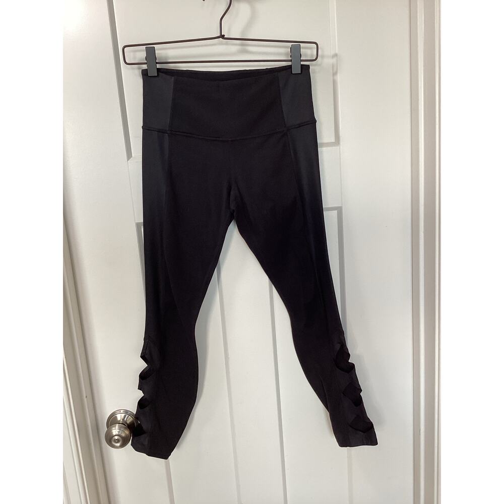 Athleta salutation legging 7/8 tights cut‎ out  black womens size xs